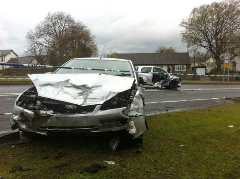 Main image for Serious injuries following Cawthorne crash