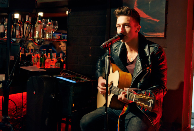 Main image for X-Factor Jack says thanks to publican