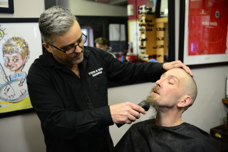 Main image for Close shave for charity for Barnsley lad Ian