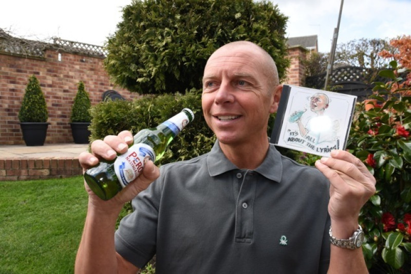 Main image for Hoyland singer produces album for Barnsley Hospice