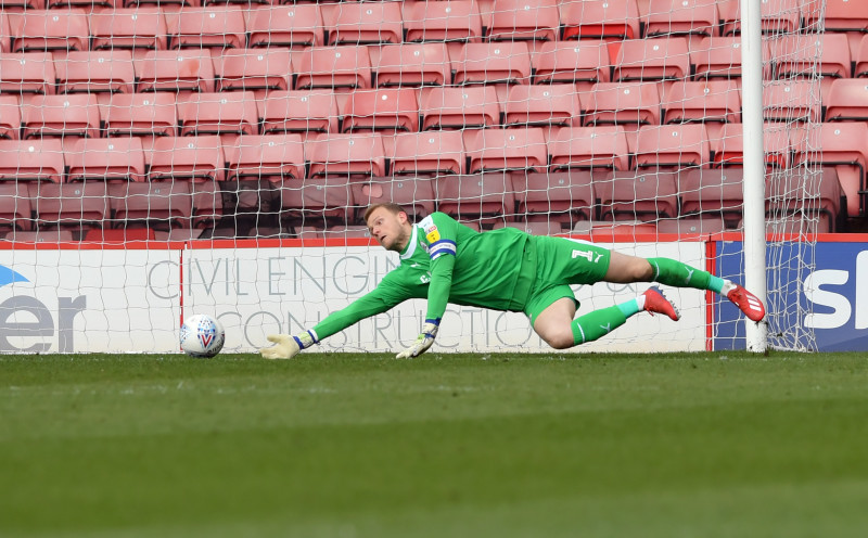 Main image for Davies hopes support for Stendel makes Barnsley fans even louder for promotion run-in 