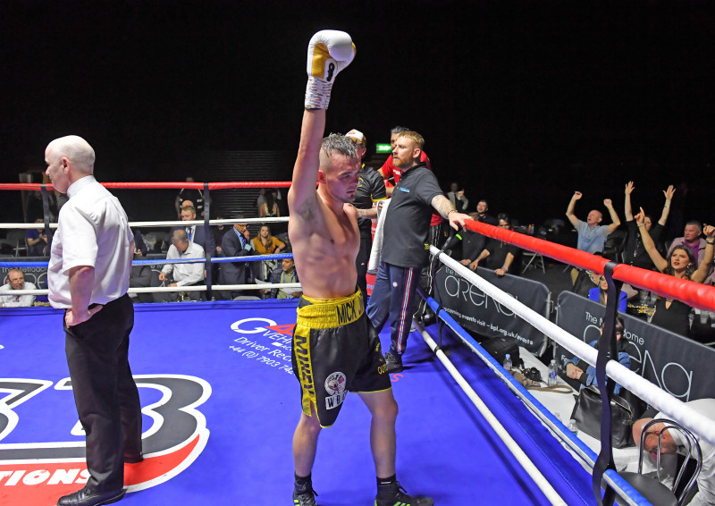 Main image for Wale vows to fight on at different weight