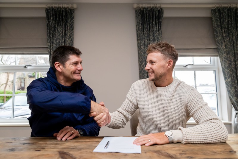 Main image for Moxon hoping for top Yorkshire season and Barnsley promotion 
