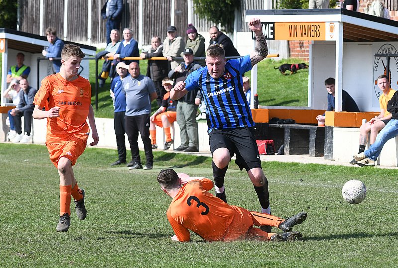 Action from Wombwell Main against Dodworth