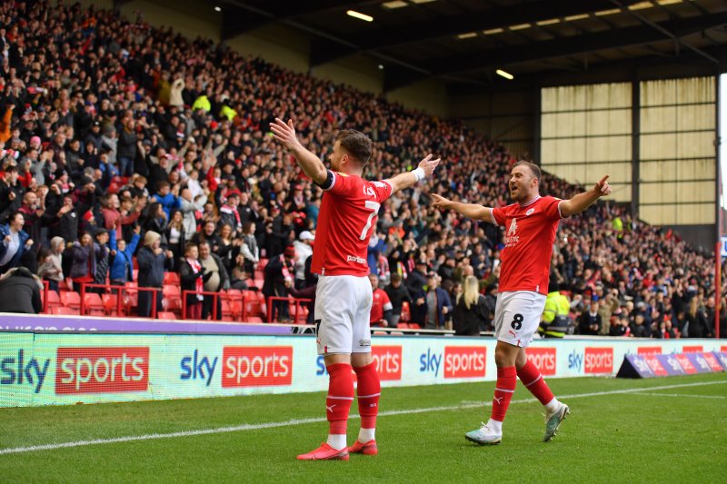 Main image for COMMENT: Reds may need perfect end but top two hunt not quite over