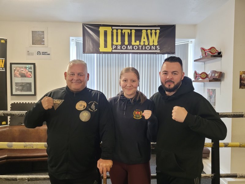 Main image for Barnsley's 1st pro woman boxer