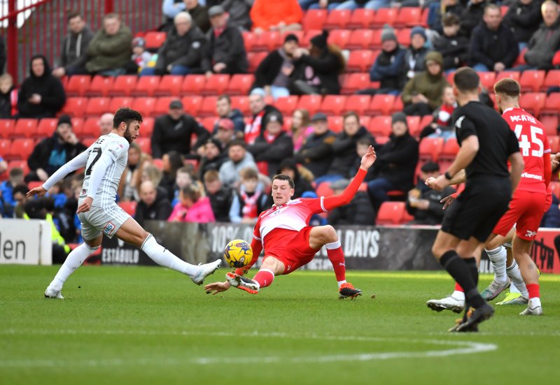 Main image for Reaching play-offs a ‘release’ for de Gevigney