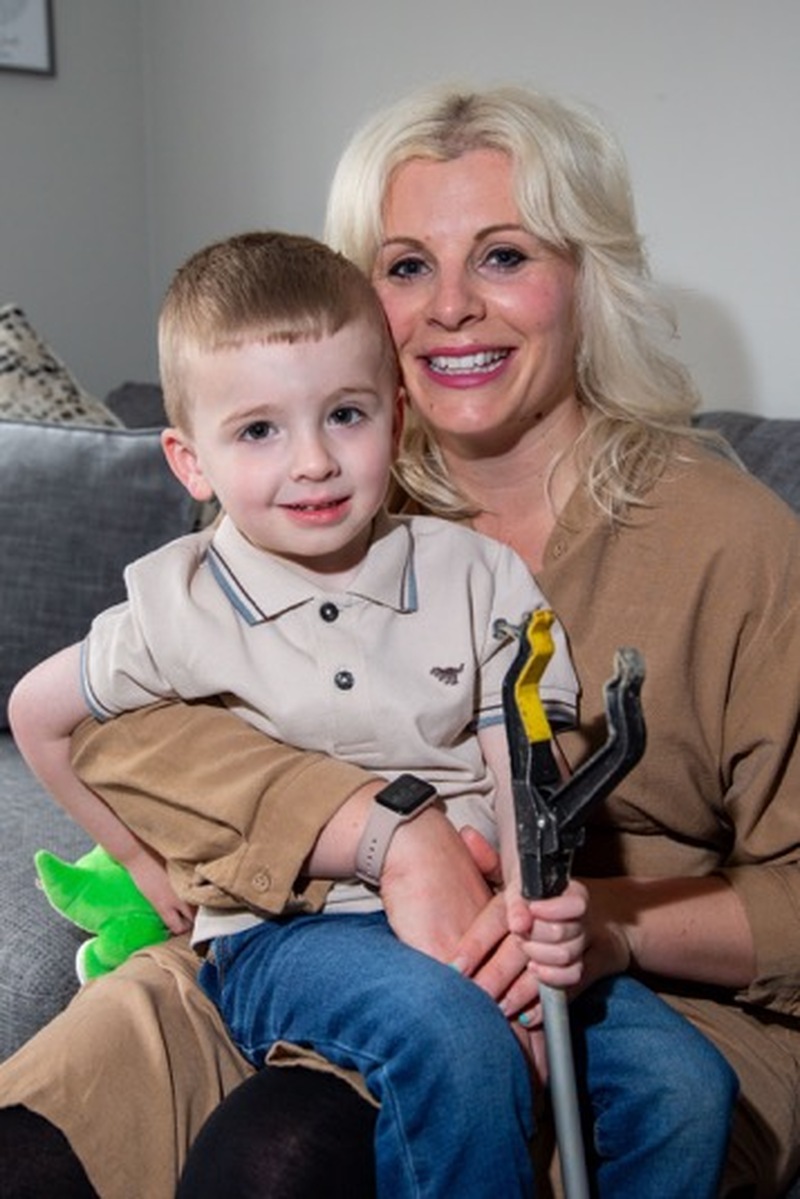 LITTER PICKERS:Lincoln and Emma Porter. Picture Shaun Colborn PD093058