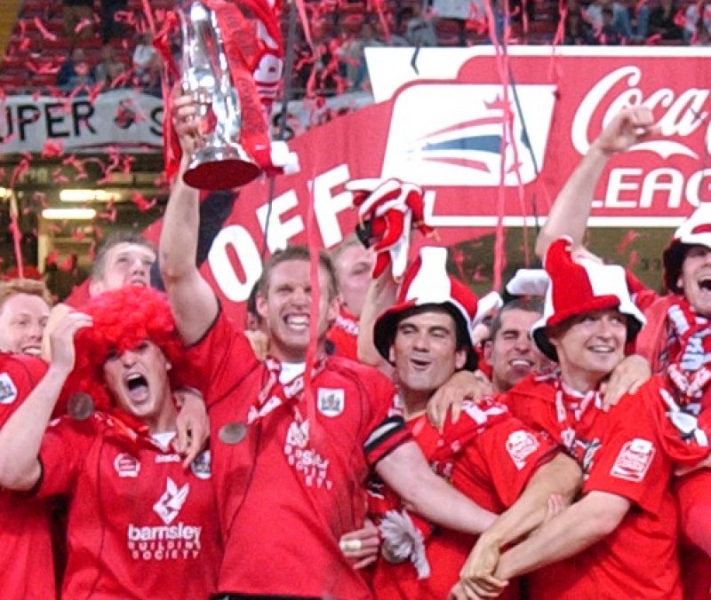 Main image for Ex Red and Cobbler Reid hoping for home victory