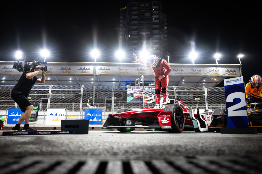 Main image for Rowland sad to see Reds fall back but looks to build his lead