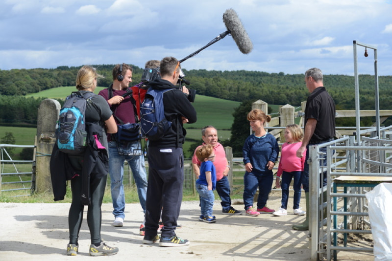 Main image for Actor visits town's tourist attractions