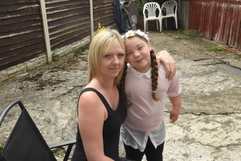 Main image for Mum appeals for garden help