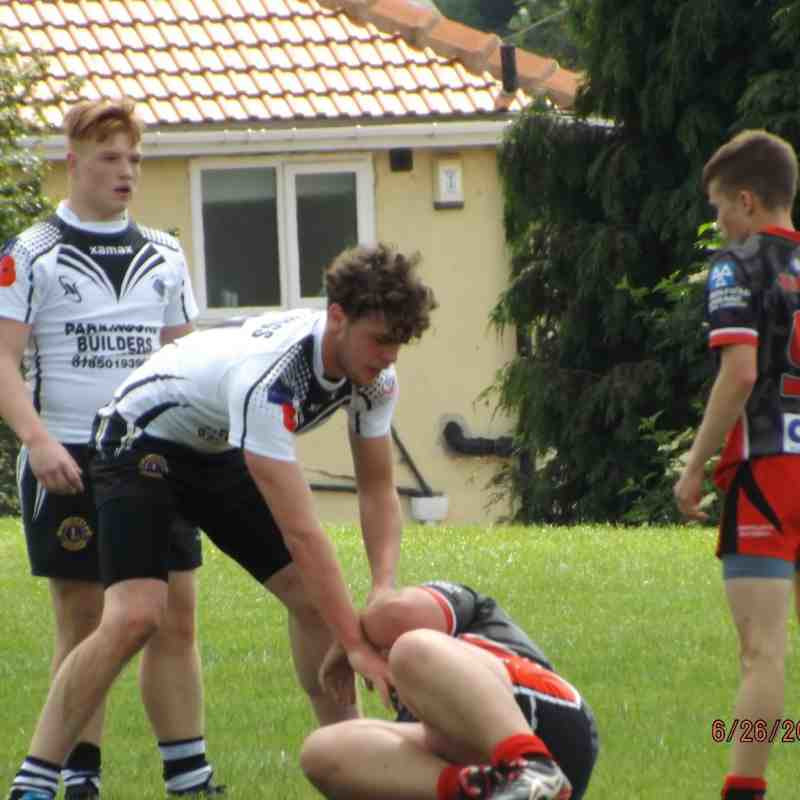 Main image for Four young Bulldogs signed to Super League academies
