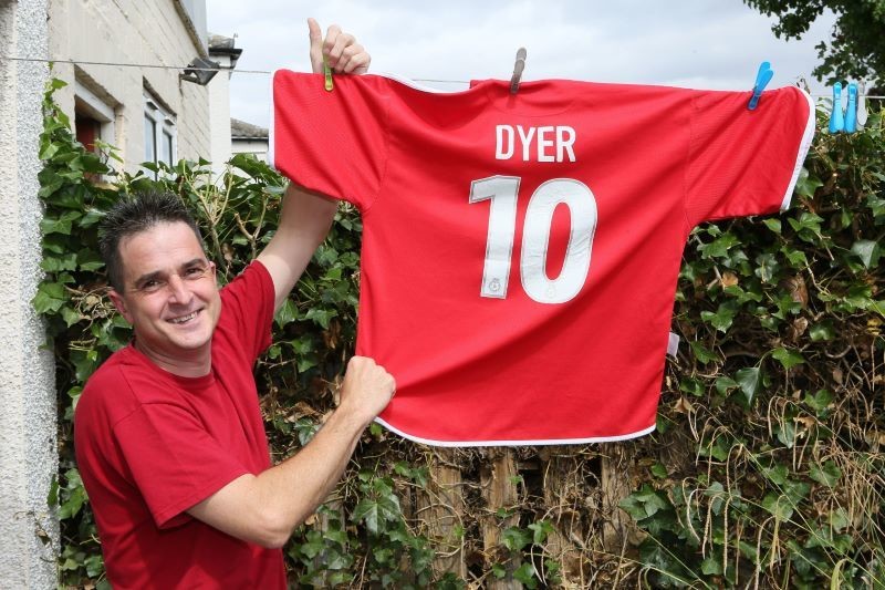 Main image for Jersey boy David will play for hero Bruce