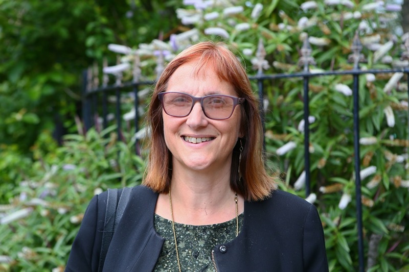 Main image for Council boss diagnosed with breast cancer