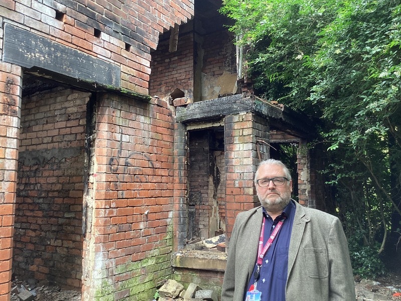 STAY AWAY: Coun Paul Murray at the site.
