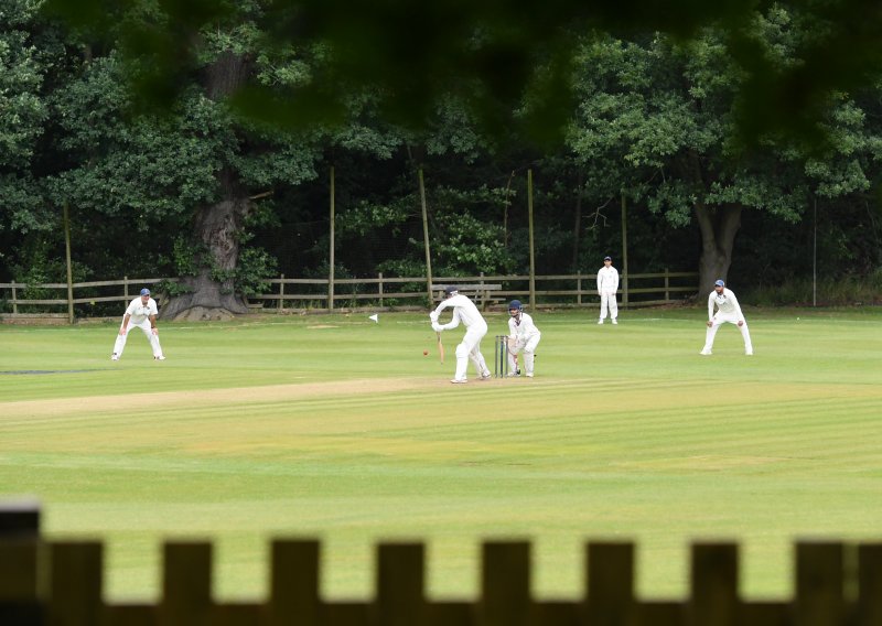 Main image for Cawthorne hope to wrap up title and reach national final