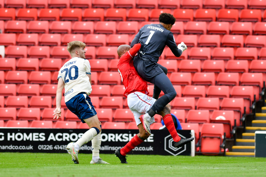 Main image for Reds continue strong start with win over ten men