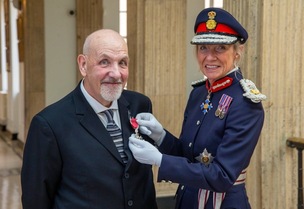 Main image for Renowned sculptor Graham receives MBE in beloved hometown