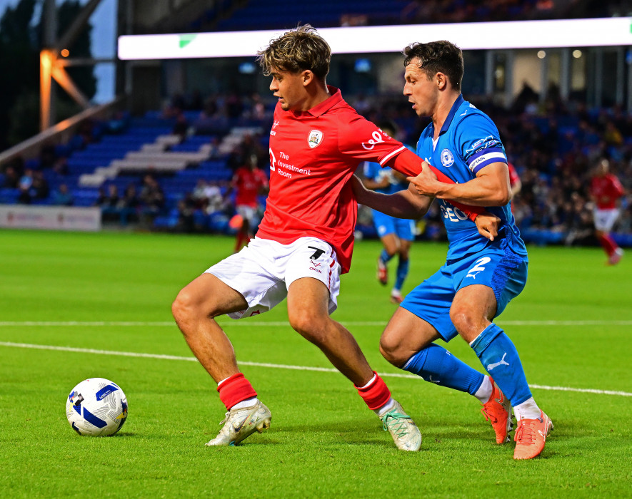 Main image for ‘I was trying to get here earlier’ – Vickers