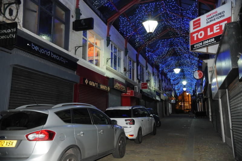 Main image for Mystery of late night shopping puzzles shoppers