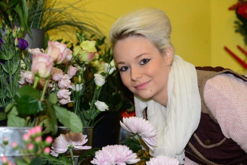 Main image for Hoyland’s Hollee sets up new venture