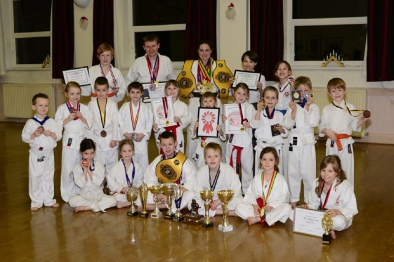 Main image for Mel and Owen lead medal haul