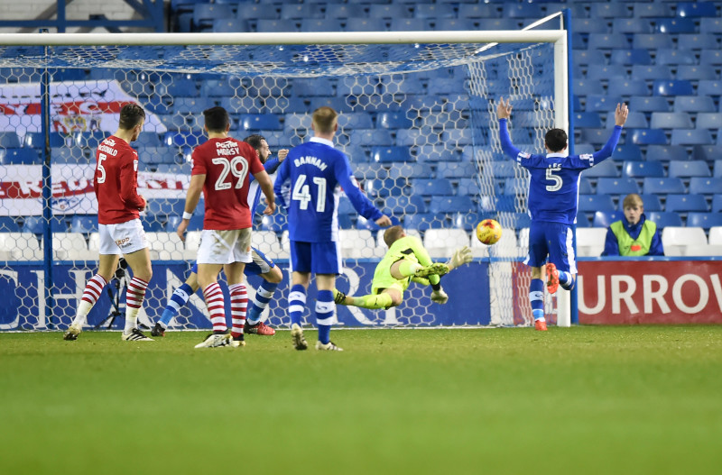 Main image for Hammill sent off in derby defeat for Reds
