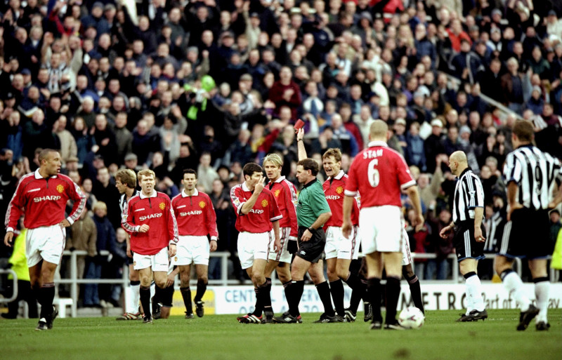 Main image for Former top level ref Steve looks back at cup final 20 years on