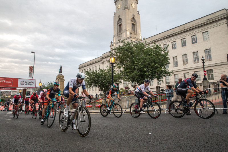Main image for Thousands expected to watch Barnsley town centre races again