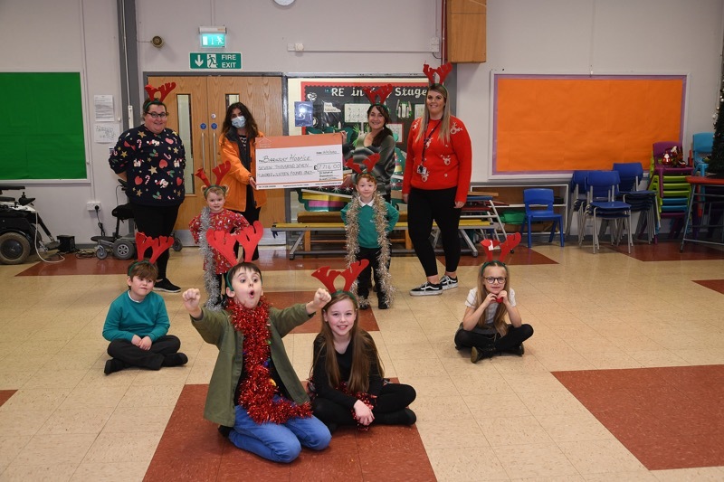 Main image for £7,000 raised by school for Barnsley Hospice