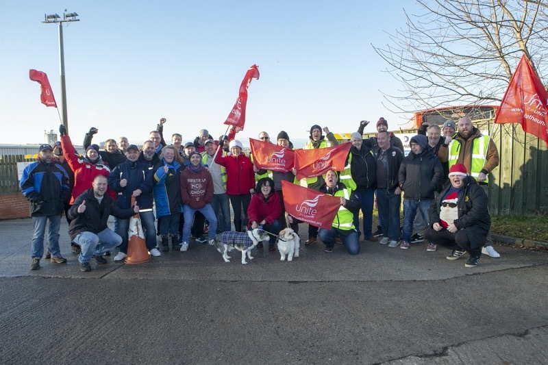 Main image for Bus drivers to strike ‘indefinitely’