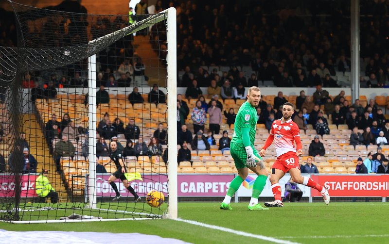Main image for Reds hold on after superb first half