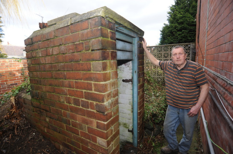 Main image for Air raid shelter goes from bombs to burglars