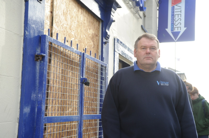 Main image for Shopkeeper 'alone with burglar for hours'