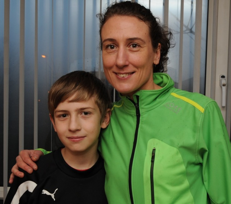 Main image for Rowan takes county schools’ title while mum Julie wins in build-up to London
