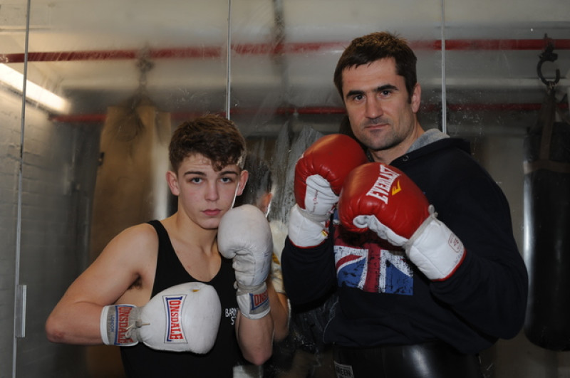 Main image for Tony cruises to seventh straight win and is set to turn professional at 32