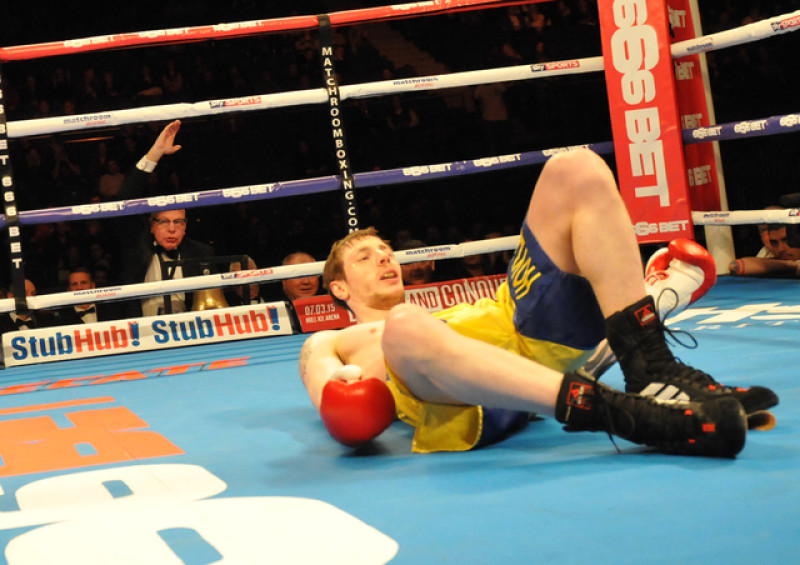 Main image for Sole destroying for Gibbons as boot costs him in 79-second London loss