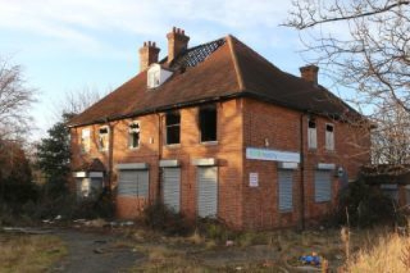 Main image for Surveyors to visit arson-hit building