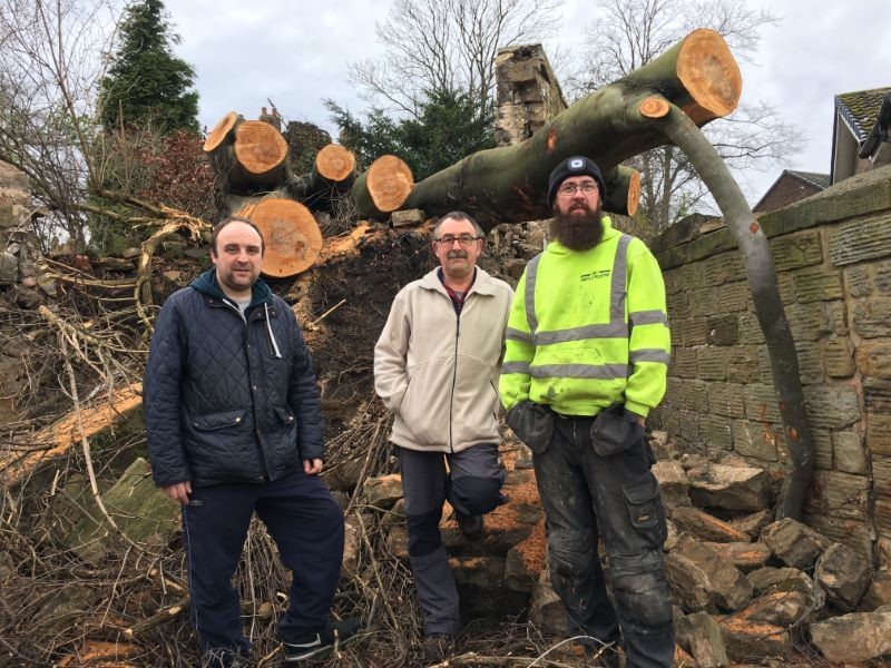 Main image for Council criticised for leaving hazard on road