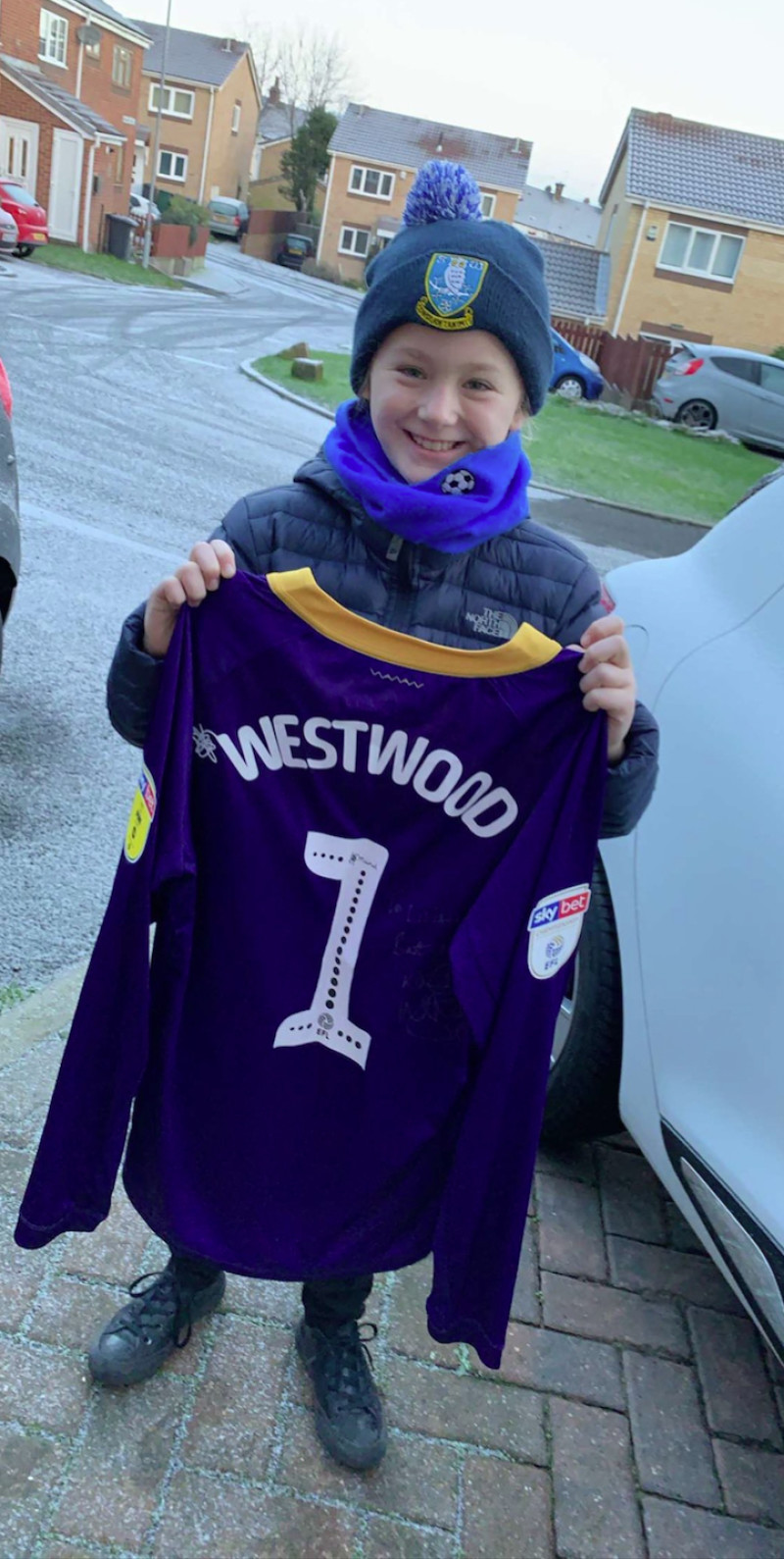 Main image for Footballer turns Liliah’s frown upside down with special gift