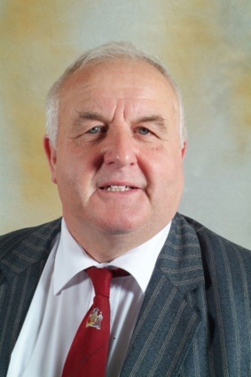 Main image for Councillor to step down at election