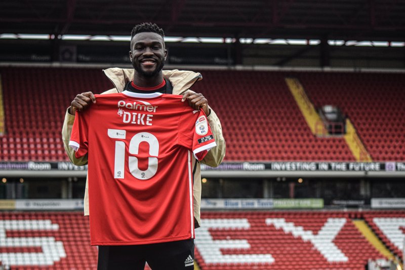 Main image for Buy option was key to Dike deal, insists Reds chief executive