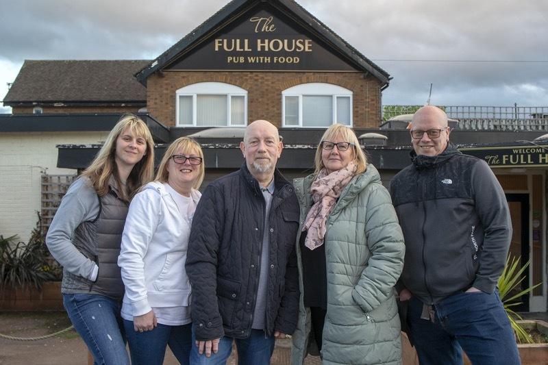 Main image for Pub regulars embark on defib fundraiser