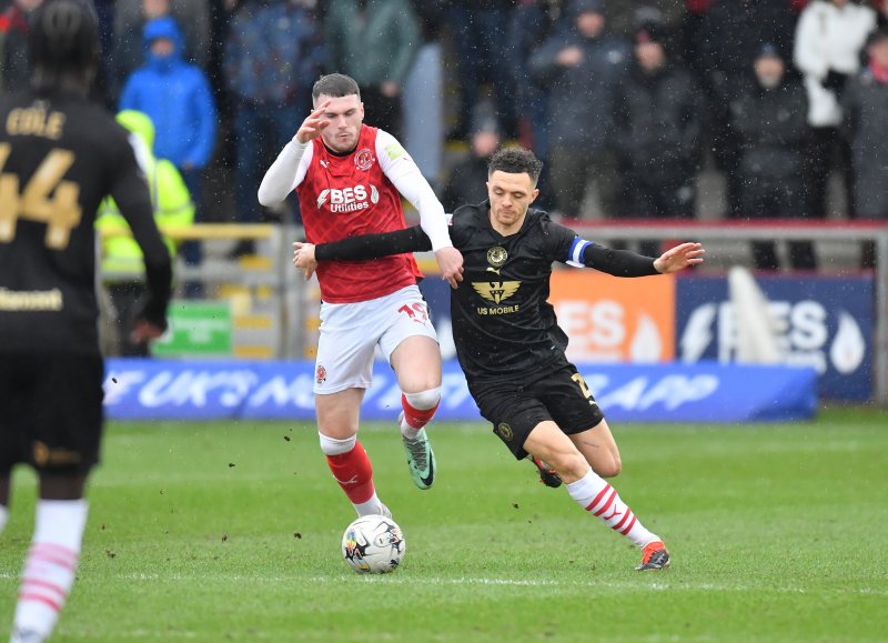 Main image for Boss praises away form and explains Williams move