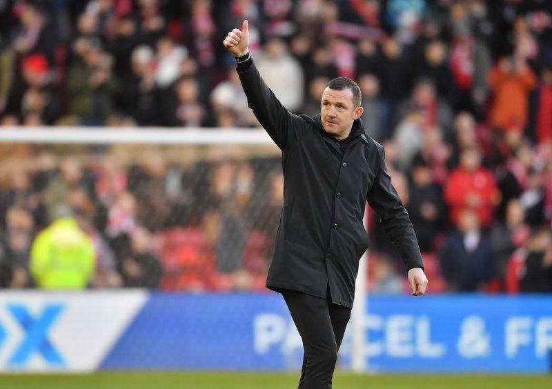 Main image for Collins thanks fans and praises 'consistent group'