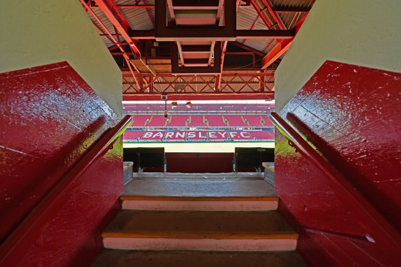 Main image for OAKWELL ROUND-UP: Pines praised, women hit six and 18s host leaders