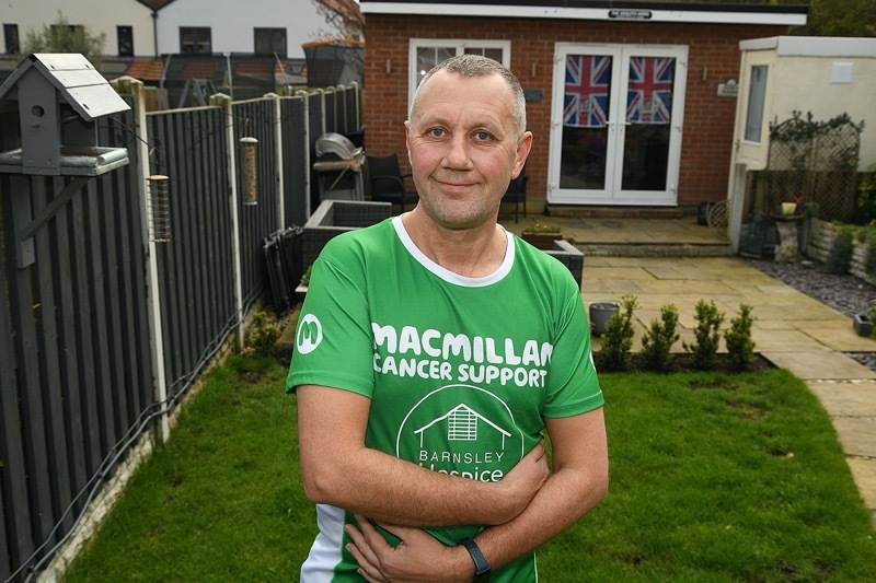 RUNNING MAN:  Kevin Asquith. Picture: Wes Hobson.  PD092083.