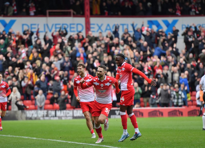 Main image for Phillips hopes to beat last season’s tallies but focused on promotion