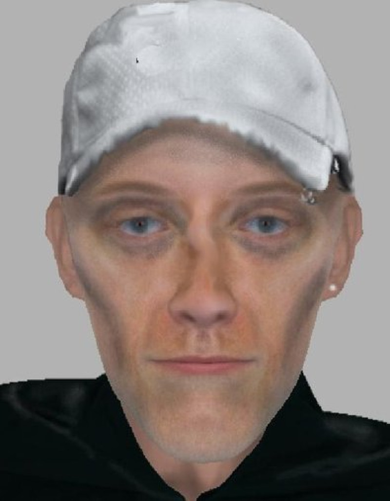 Main image for Men wanted by police after attempted robbery